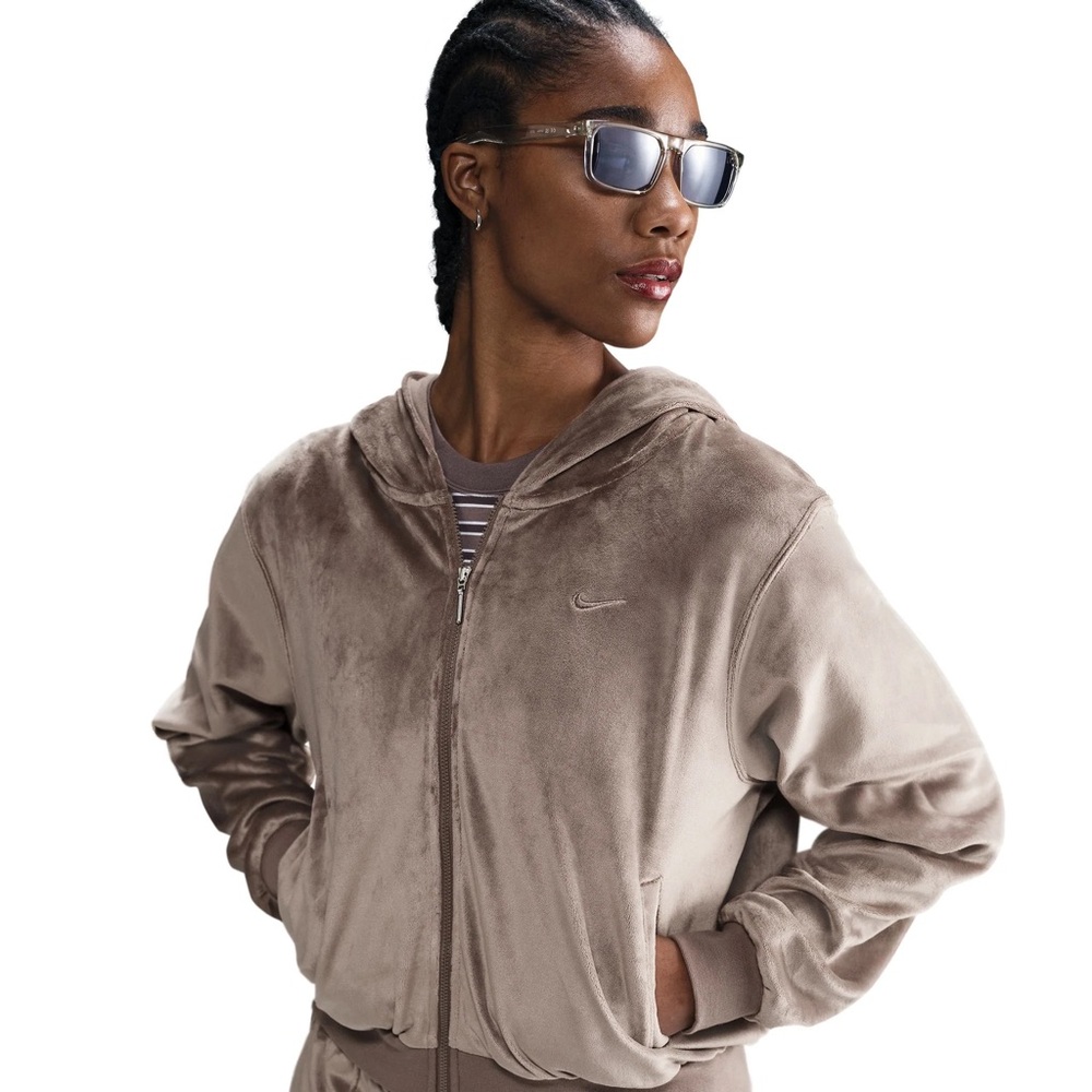 Nike Chill Knit Loose Velour Full-Zip Hoodie